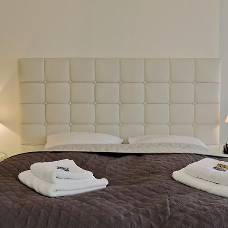 Penthouse Muelheim- Ruhr - Zentral - Edel - Luxus Pur Apartment มึลไฮม์ อันแดร์ รัวร์ ภายนอก รูปภาพ