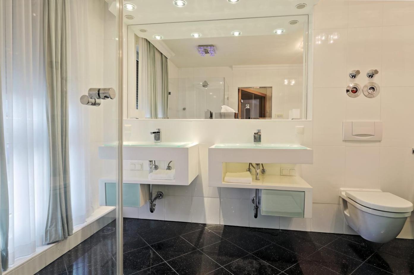 Penthouse Muelheim- Ruhr - Zentral - Edel - Luxus Pur Apartment มึลไฮม์ อันแดร์ รัวร์ ภายนอก รูปภาพ